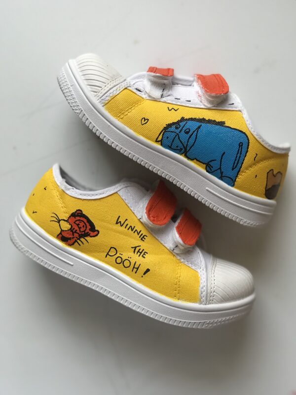 WINNIE THE POOH